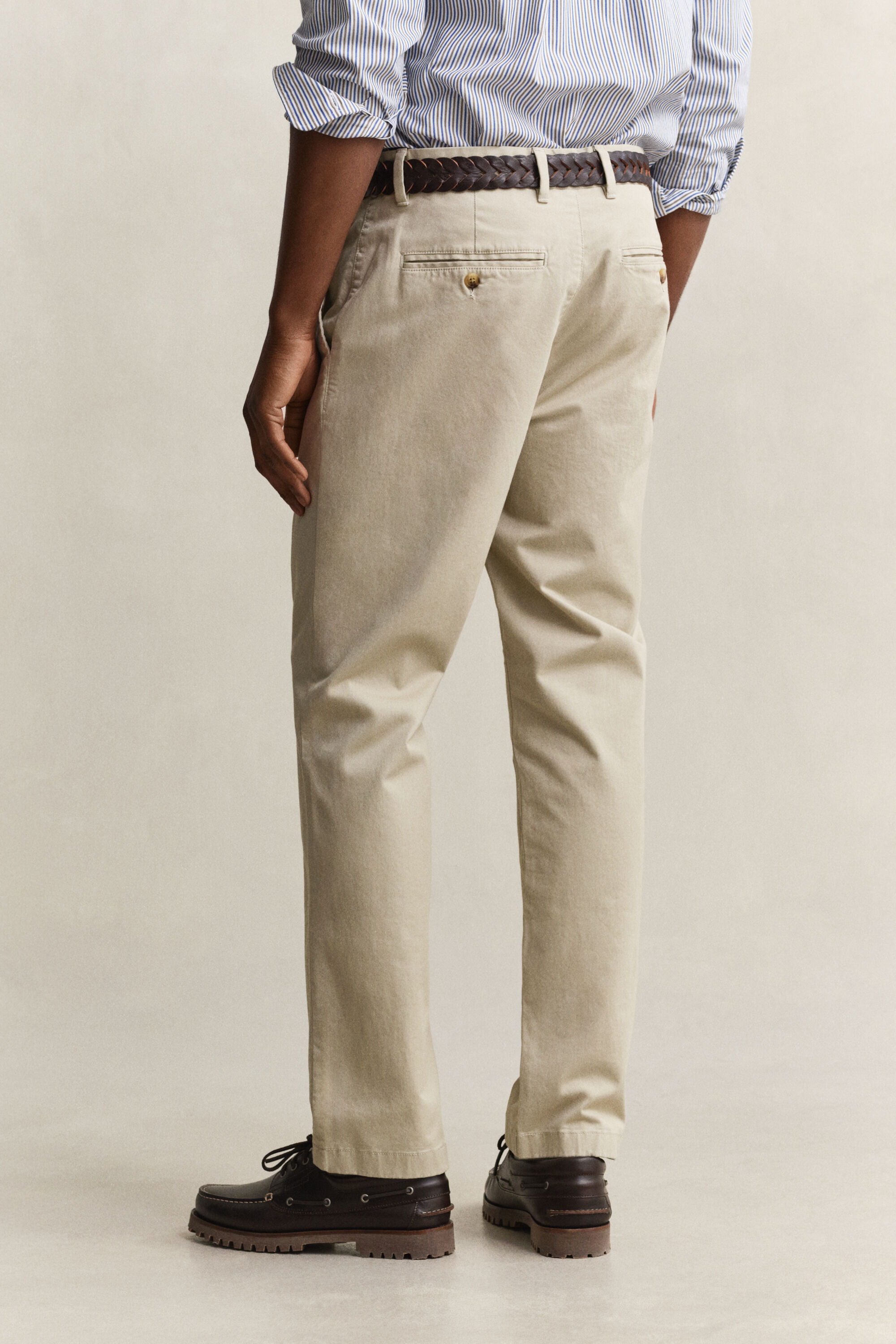 Pantalones chinos Regular Fit clásicos