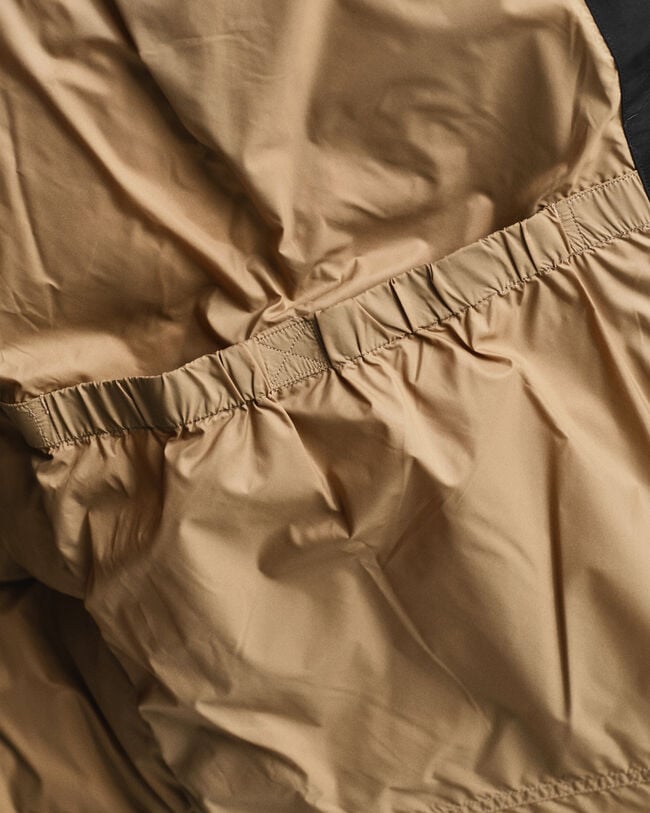 Chaqueta de plum&oacute;n gruesa de largo medio