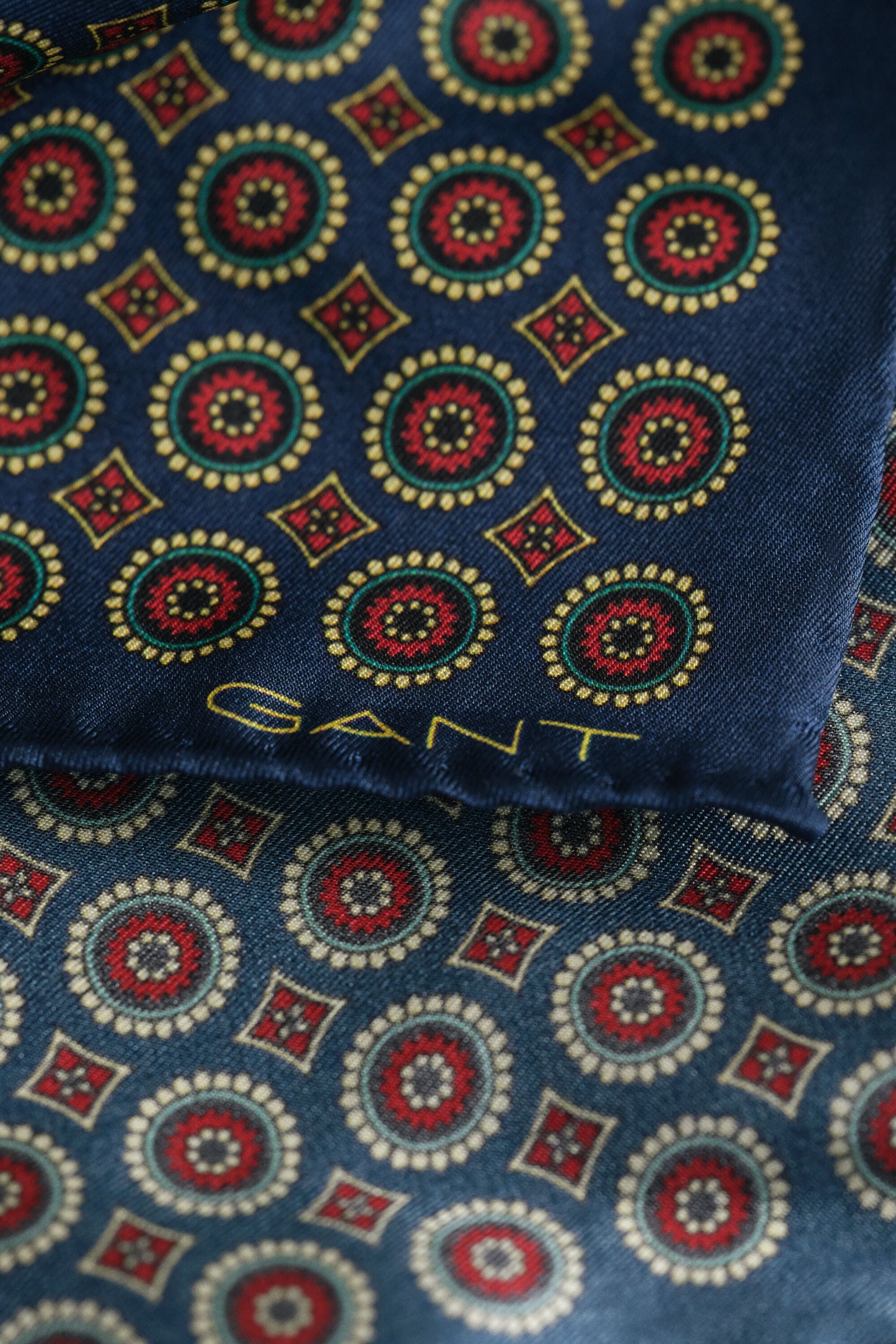Pañuelo de bolsillo con estampado de fular