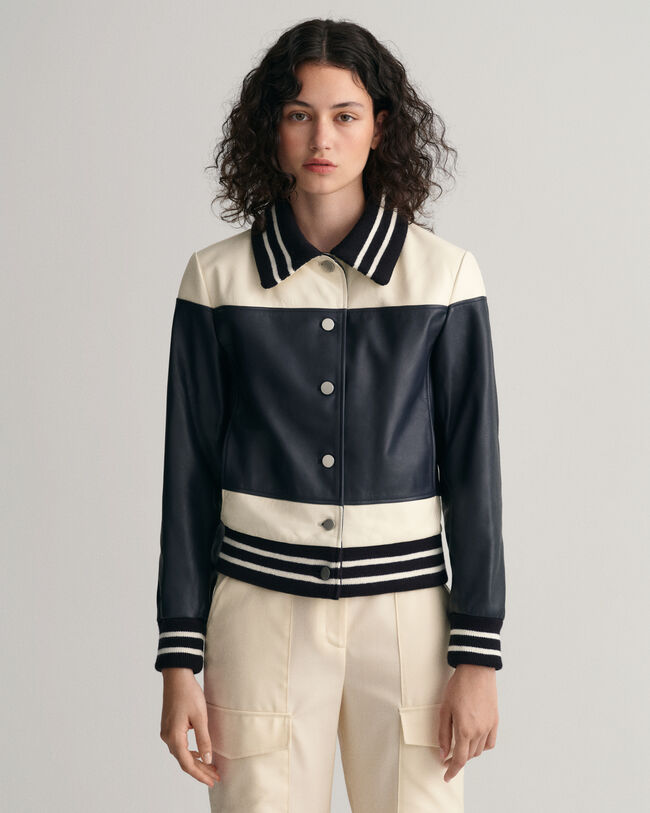 Cazadora de piel con diseño de bloques