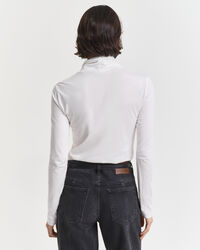 Top ligero de algodón con cuello de cisne