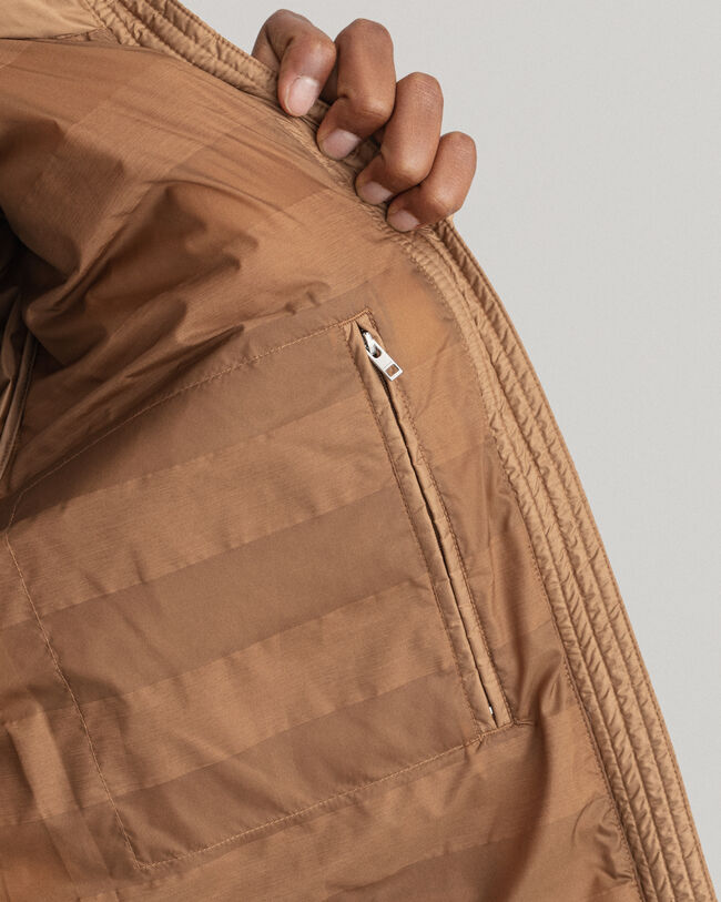 Chaqueta de plumón ligera