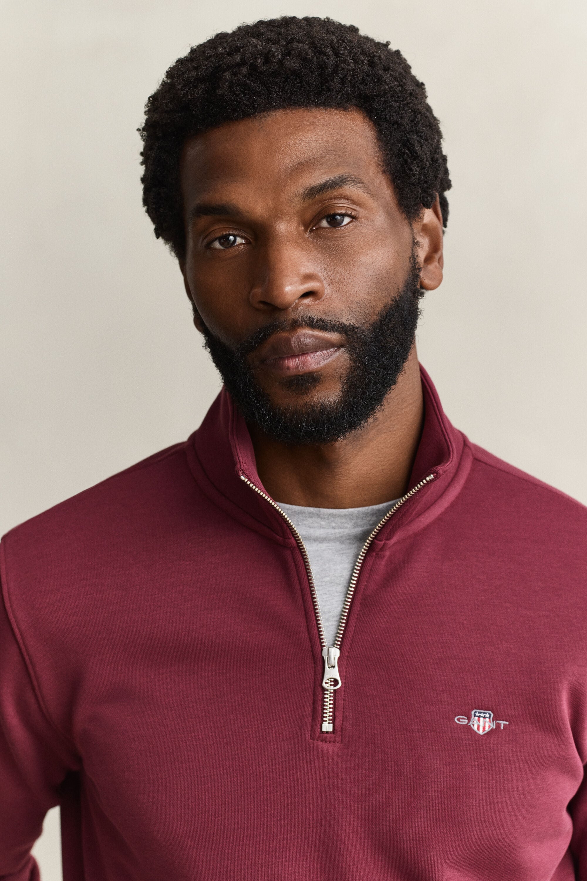 Sudadera Shield con media cremallera