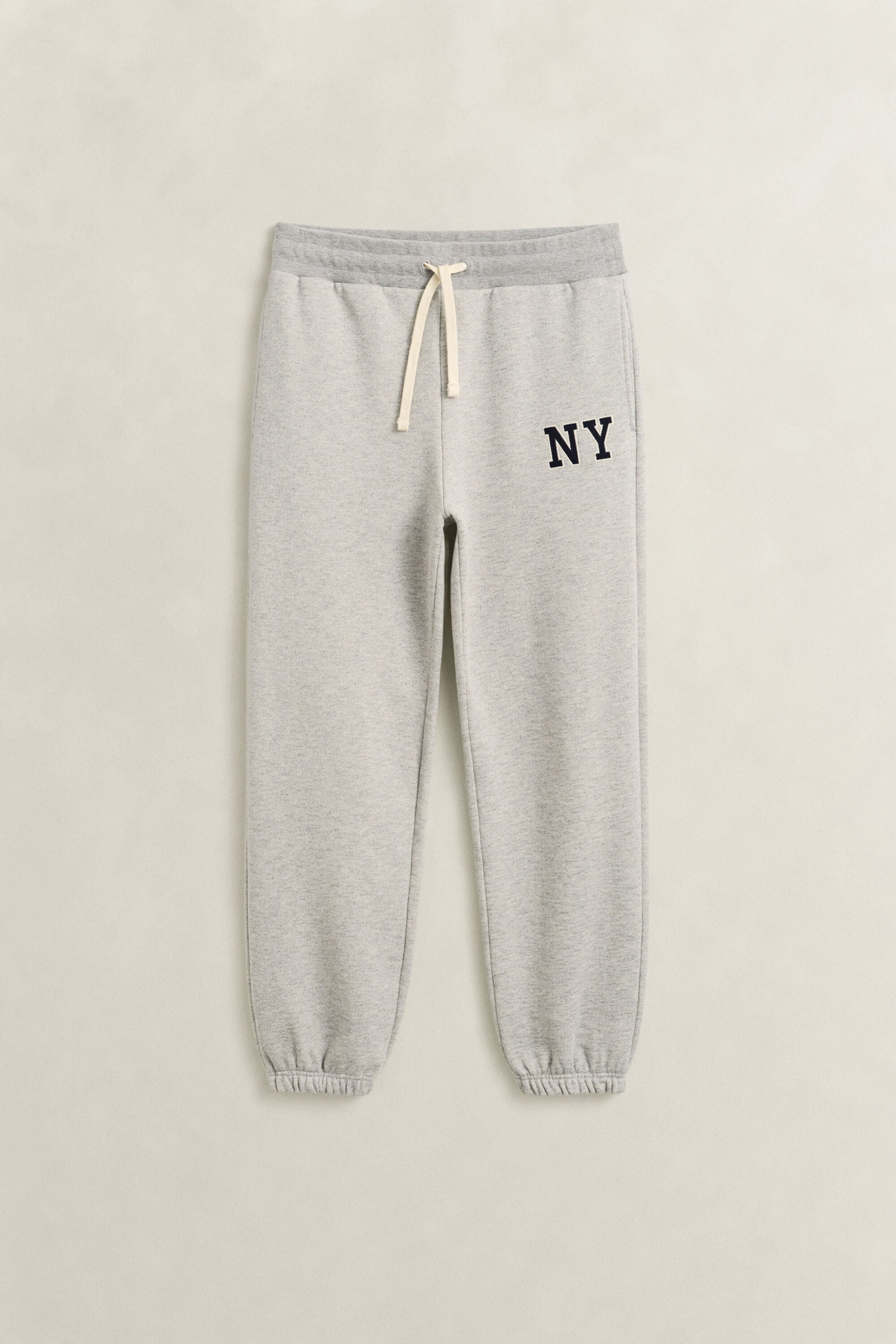 Pantalones de deporte con diseño
