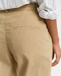 Pantalones chinos ligeros