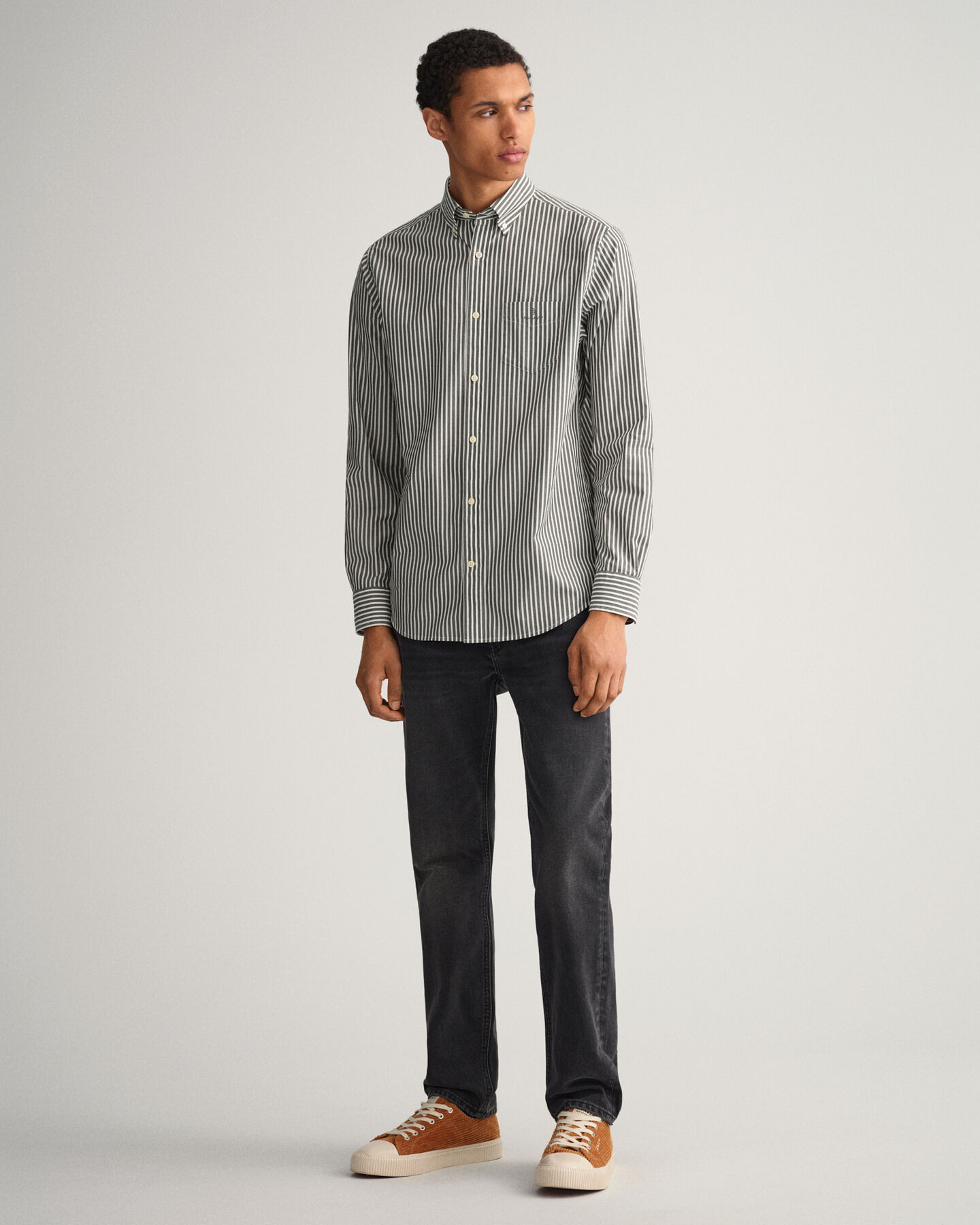 Camisa Regular Fit de velarte a rayas