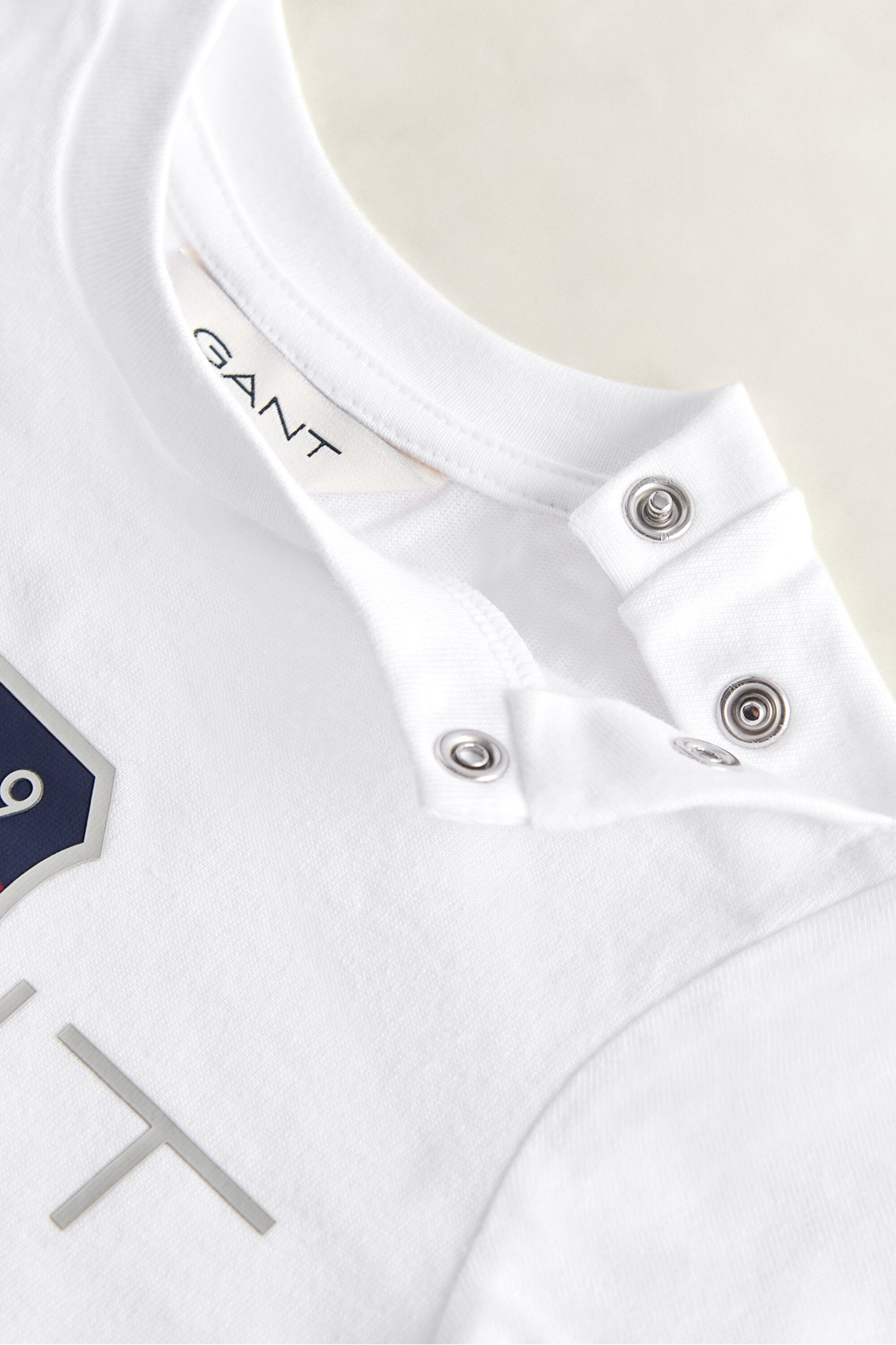 Conjunto de sudadera con capucha y cremallera, camiseta y pantalones de deporte Shield Boys