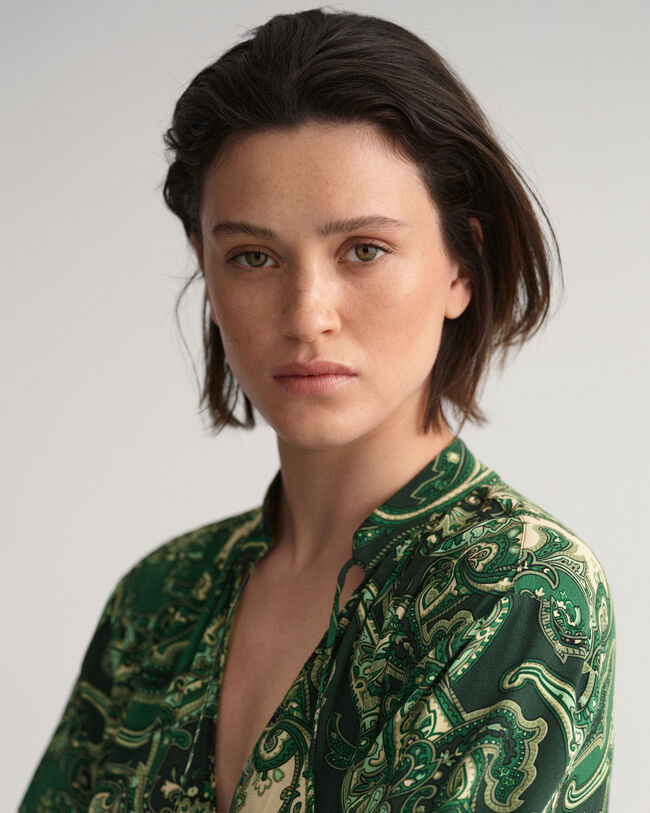 Vestido con cuello recto Paisley