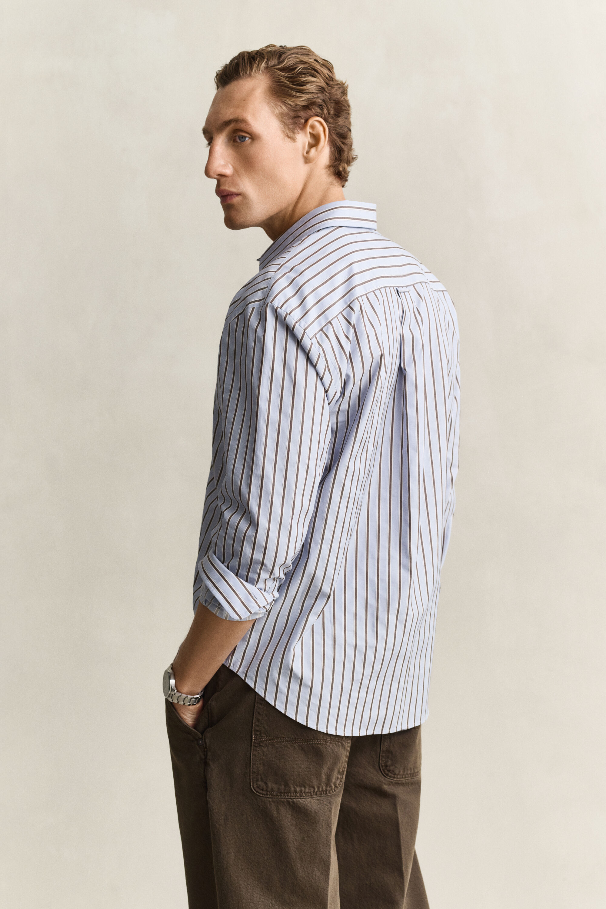 Camisa de rayas con textura labrada