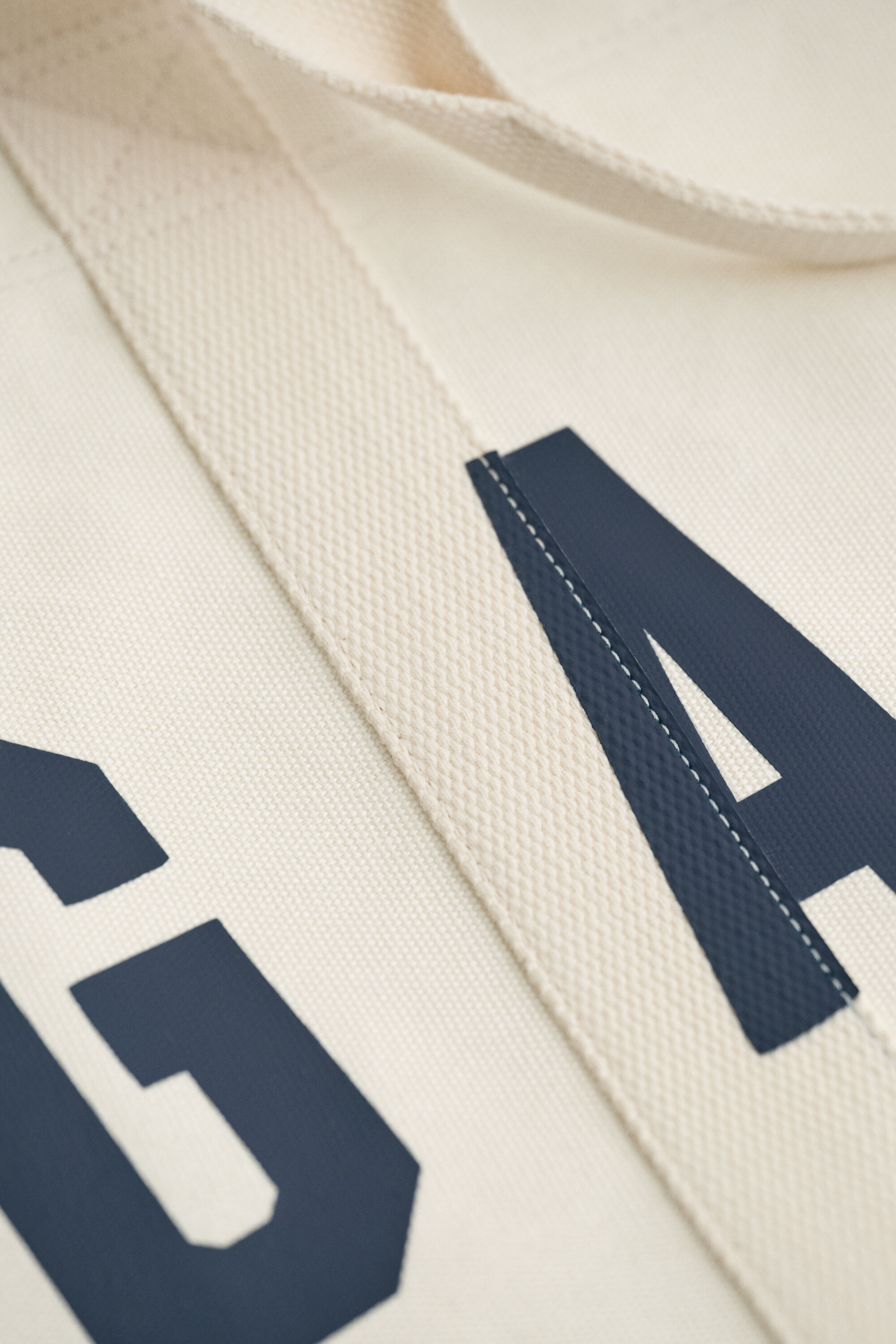 Bolso tote en contraste