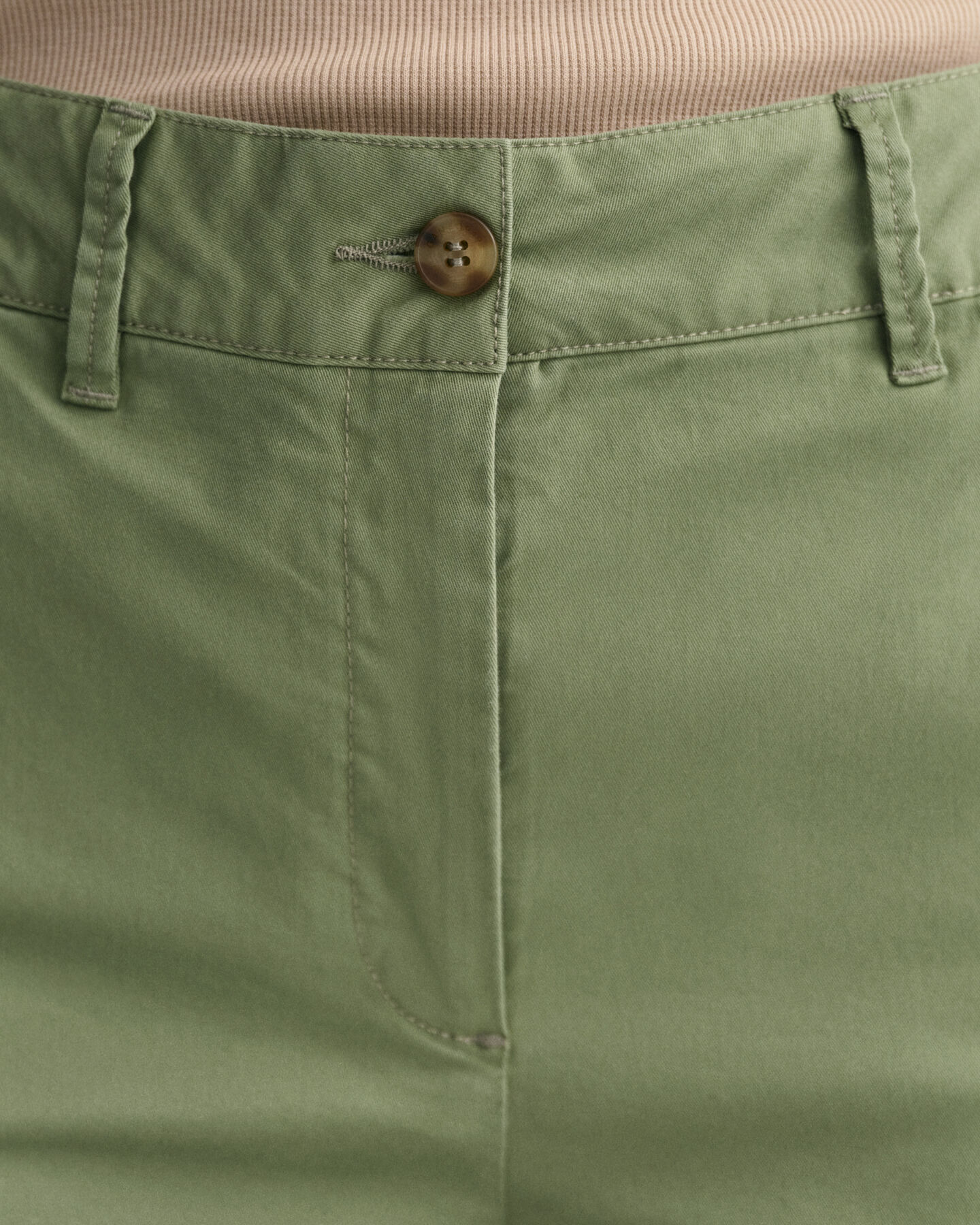 Pantalones chinos cortos