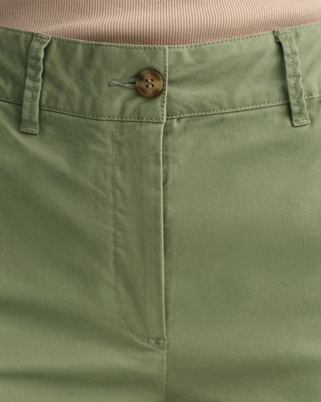 Pantalones chinos cortos