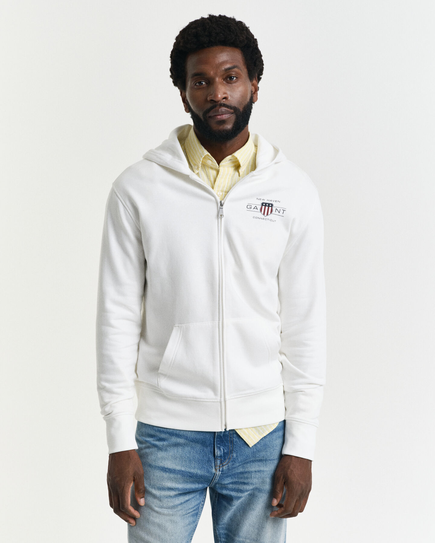 Sudadera con capucha, cremallera y diseño