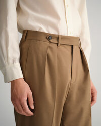 Pantalones de traje de franela con pernera ancha