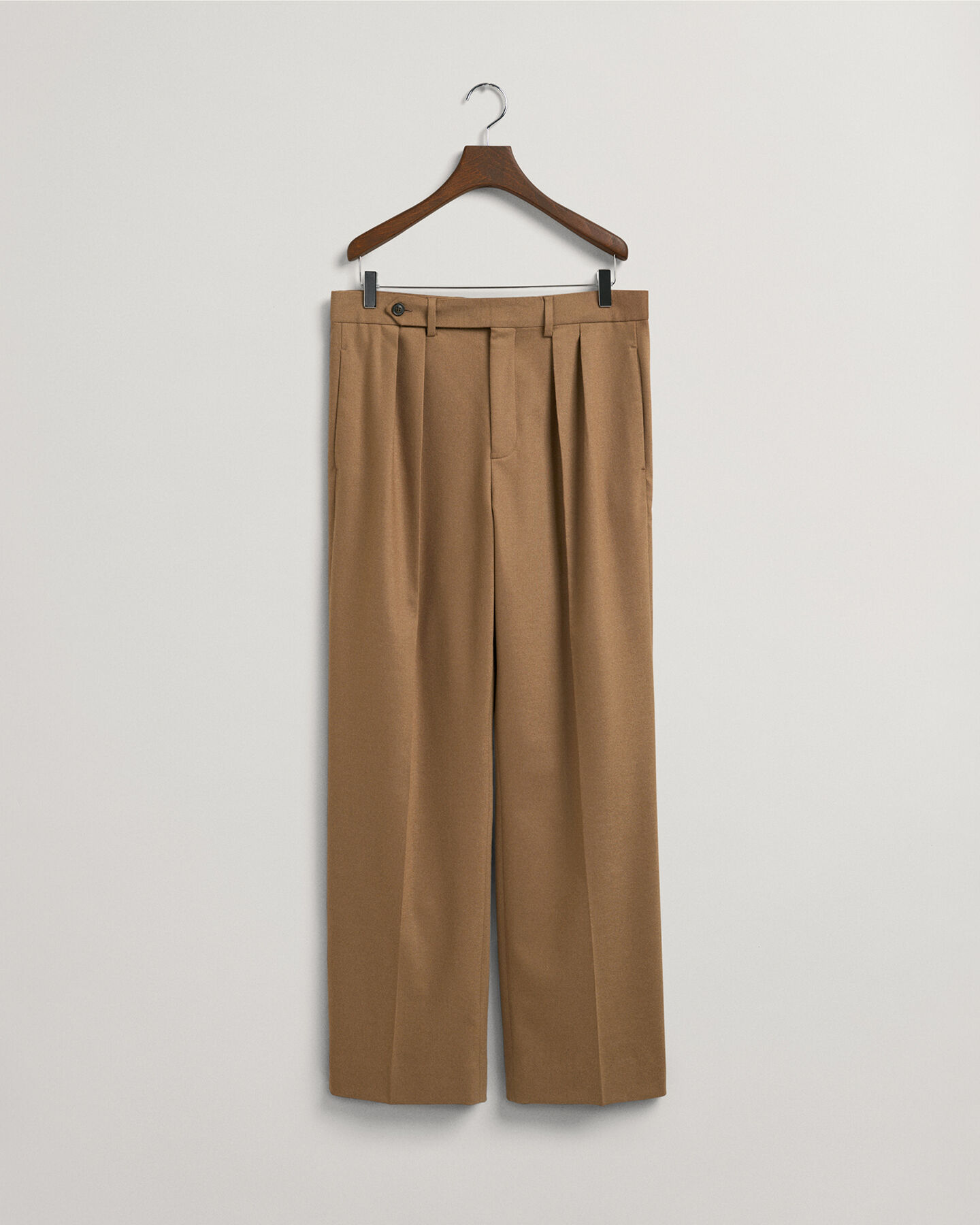 Pantalones de traje de franela con pernera ancha