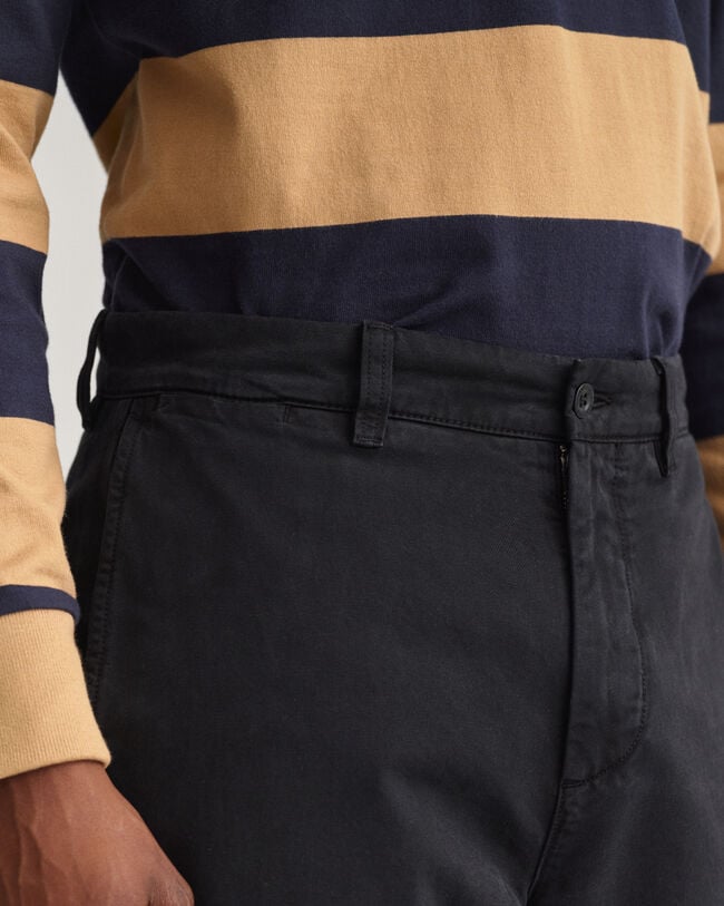 Pantalones chinos de sarga rectos