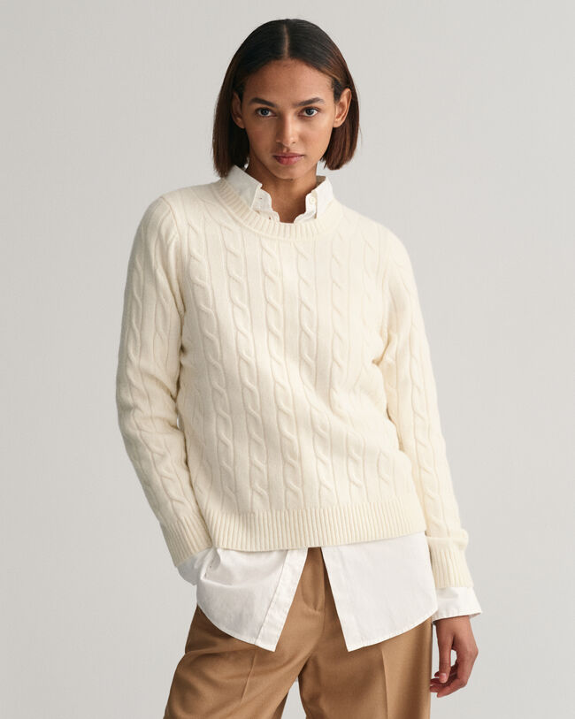 Jersey de cuello redondo y punto de ochos en lana de oveja