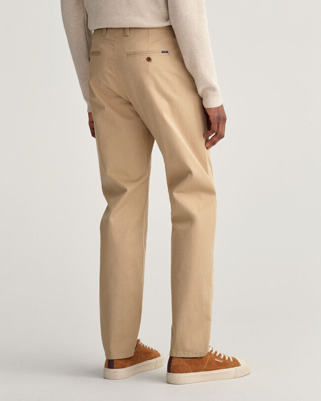 Pantalones chinos Regular Fit de sarga Allister