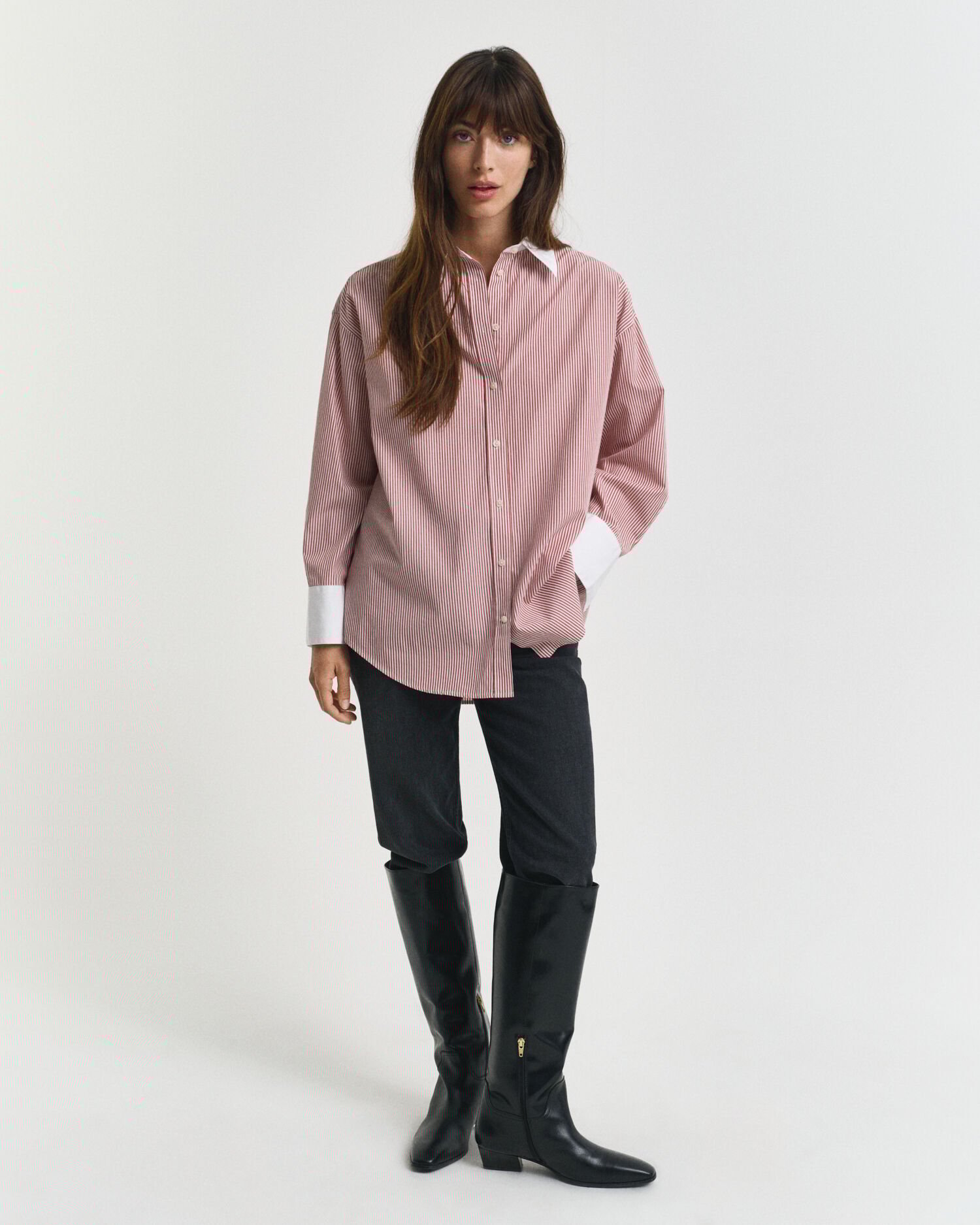 Camisa extragrande a rayas con cuello en contraste