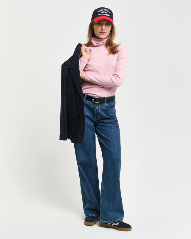 Camiseta acanalada con cuello de cisne y manga larga