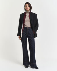 Top ligero de algodón con cuello de cisne