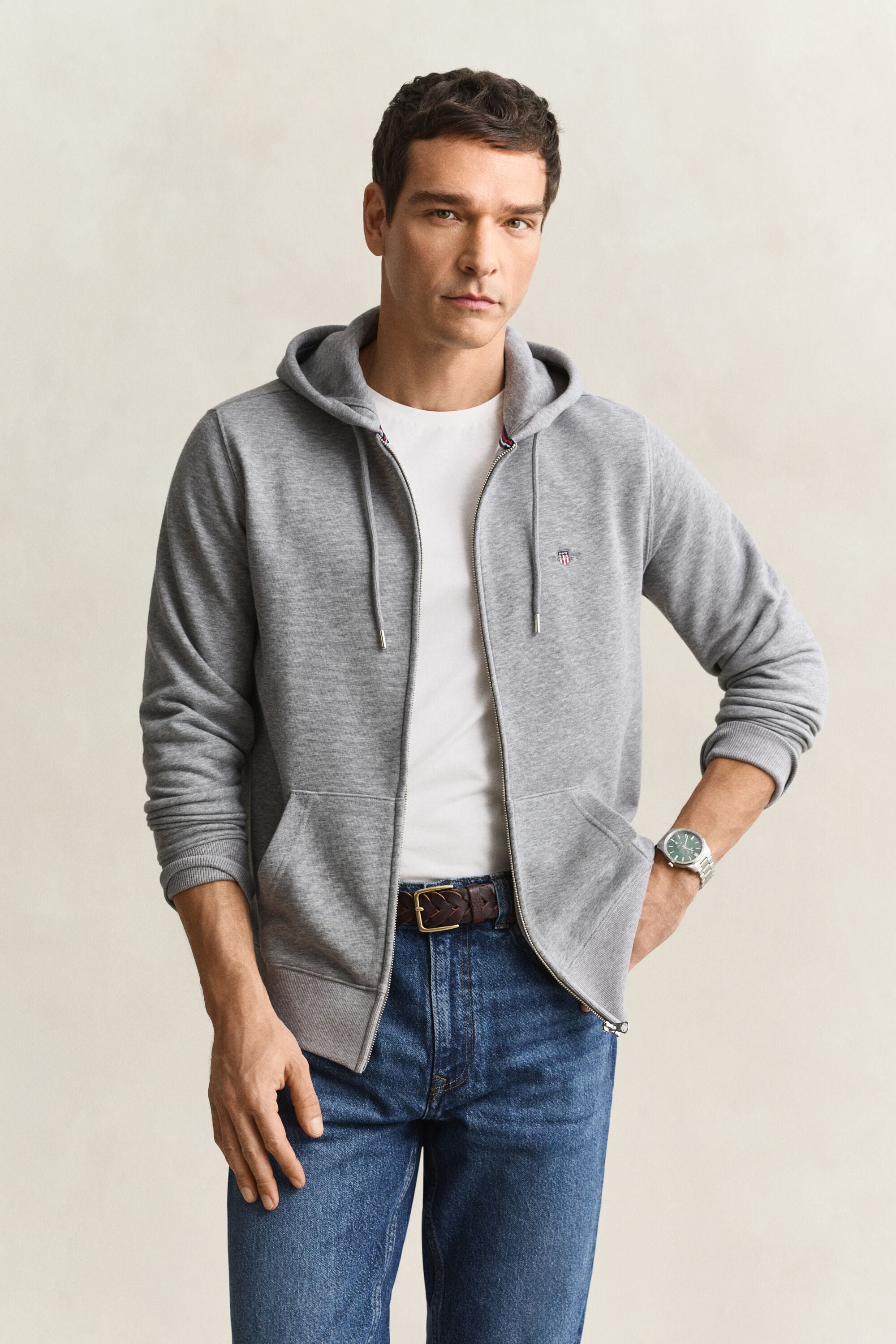 Sudadera con capucha y cremallera Shield