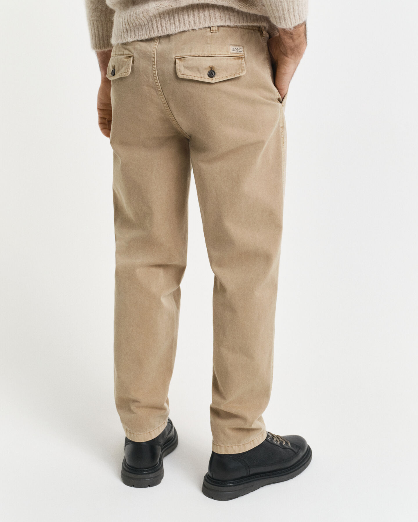 Pantalones chinos Regular Fit de tejido excedente ajustados en el bajo