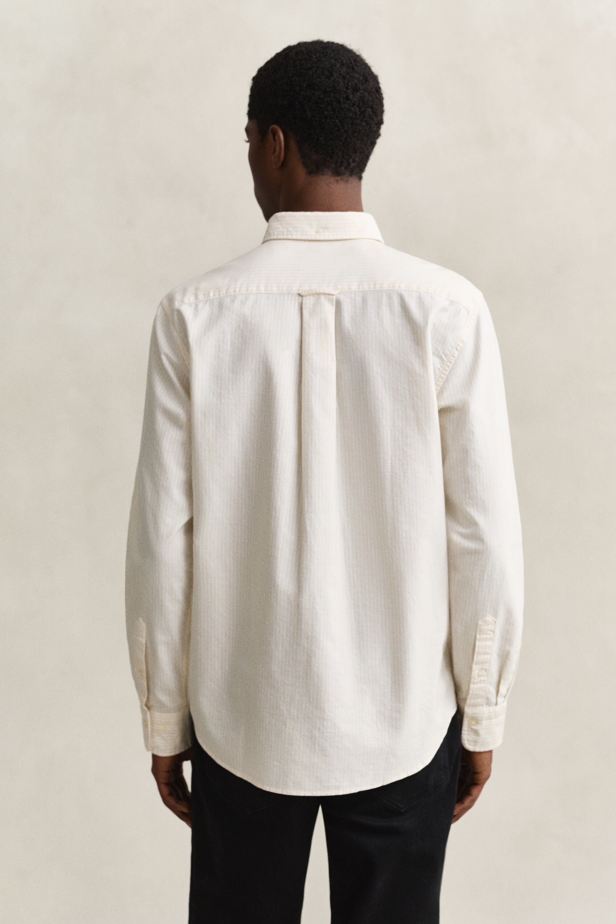 Camisa Oxford clásica de rayas finas
