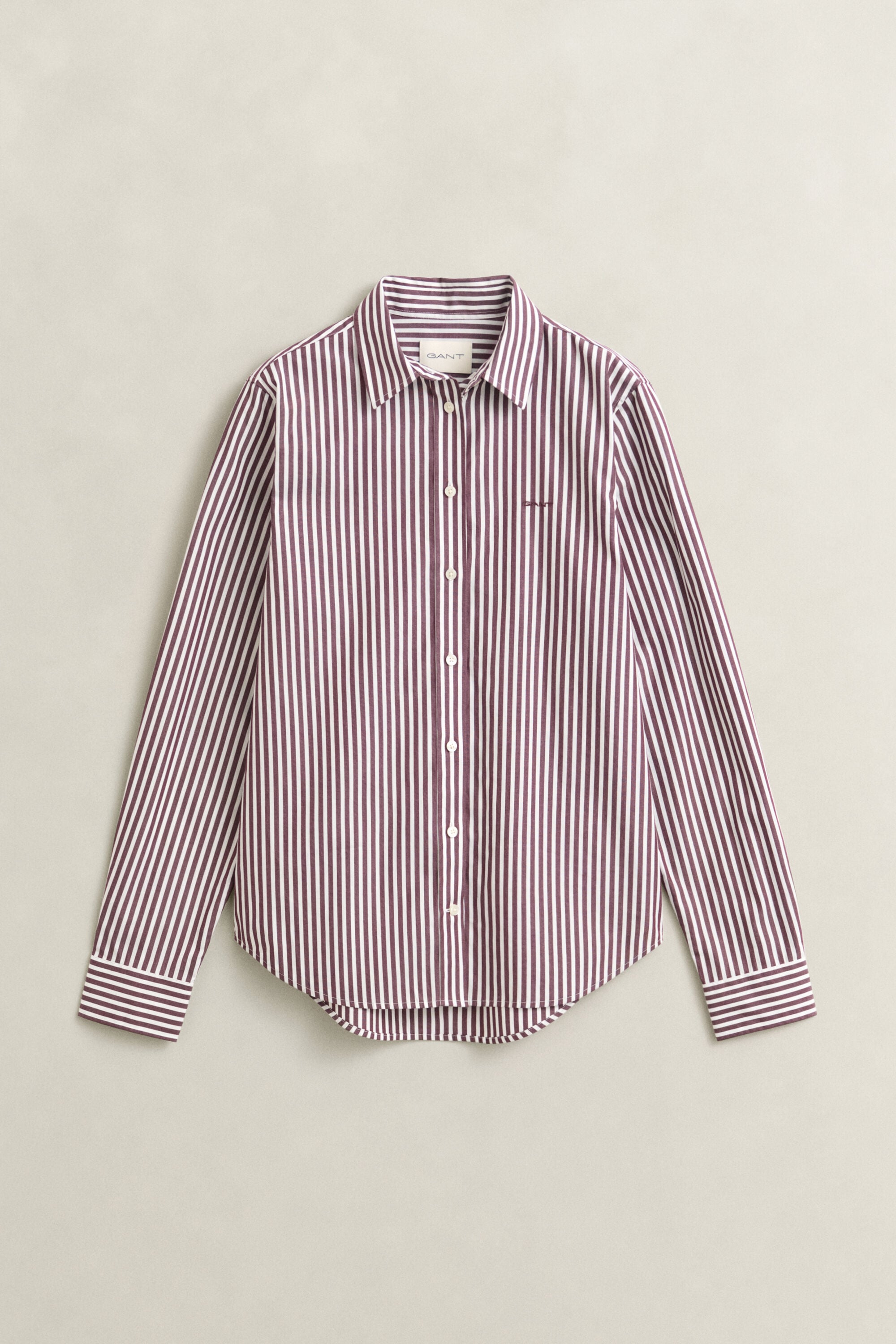 Camisa Regular Fit clásica de popelina a rayas