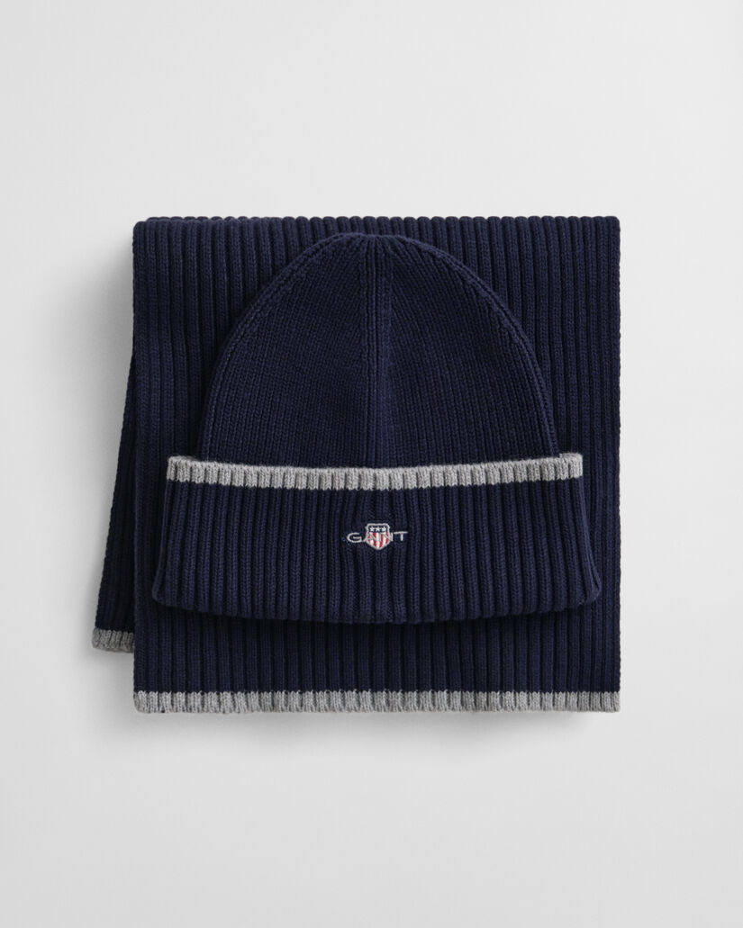 Set de regalo básico con gorro y bufanda