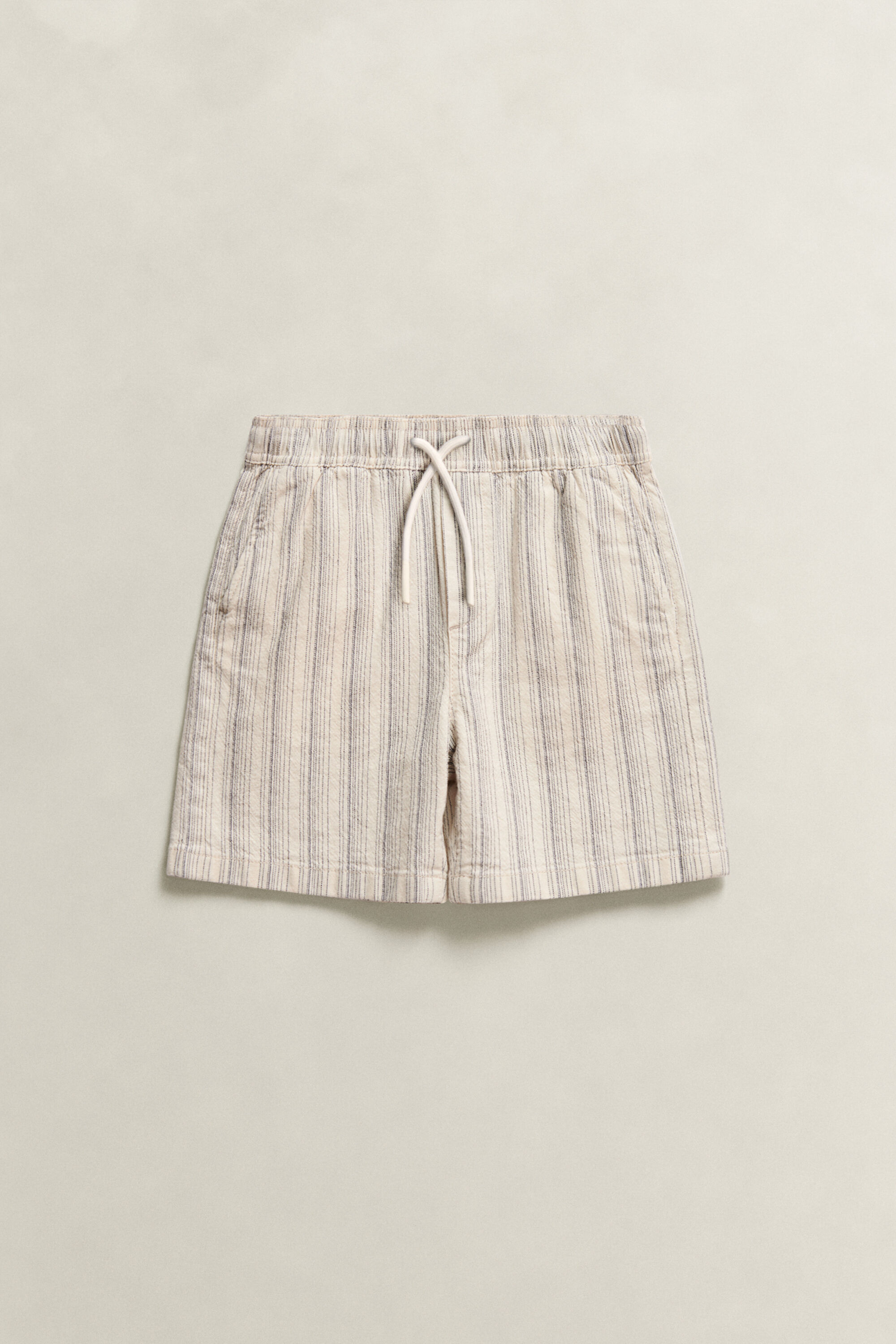 Pantalones cortos de lino a rayas Boys