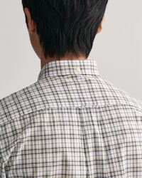 Camisa Regular Fit de manga corta en popelina con microestampado de cuadros