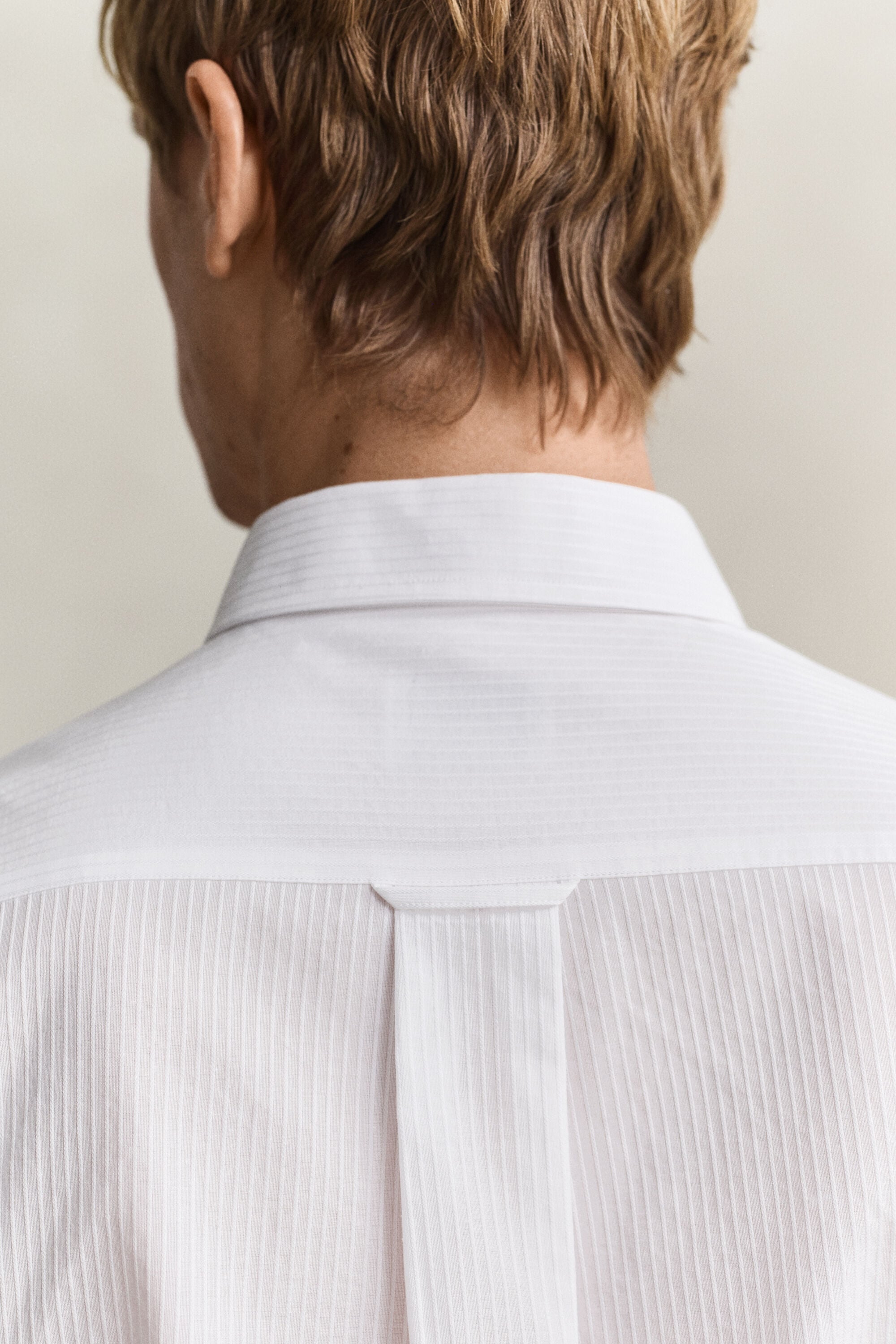 Camisa Regular Fit con textura labrada de rayas