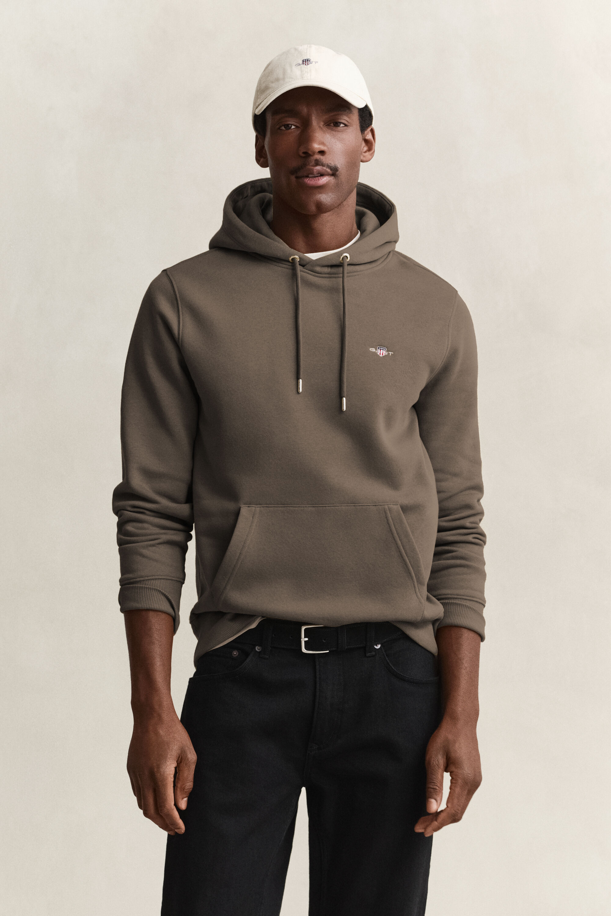 Sudadera con capucha Shield