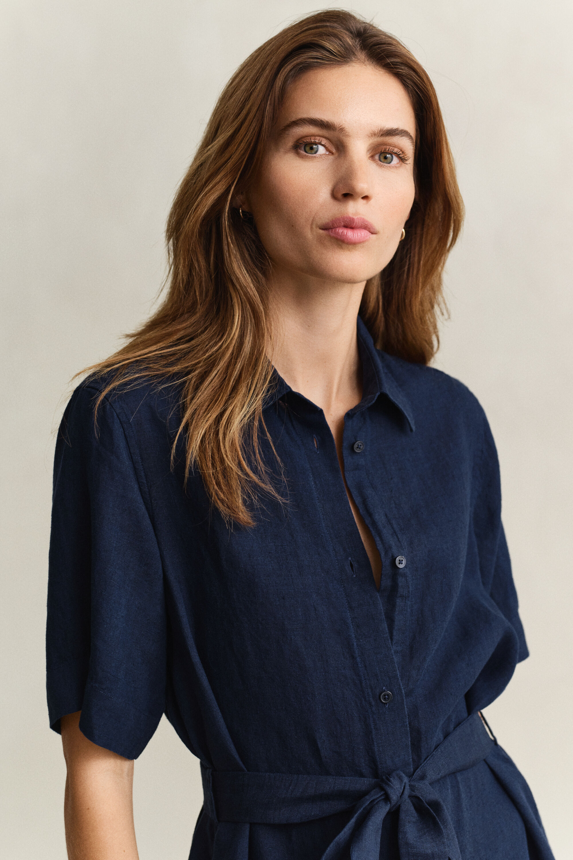 Vestido camisero de lino