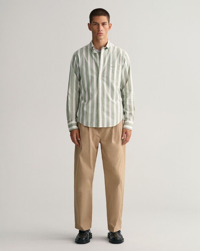 Camisa Regular Fit de rayas anchas en velarte