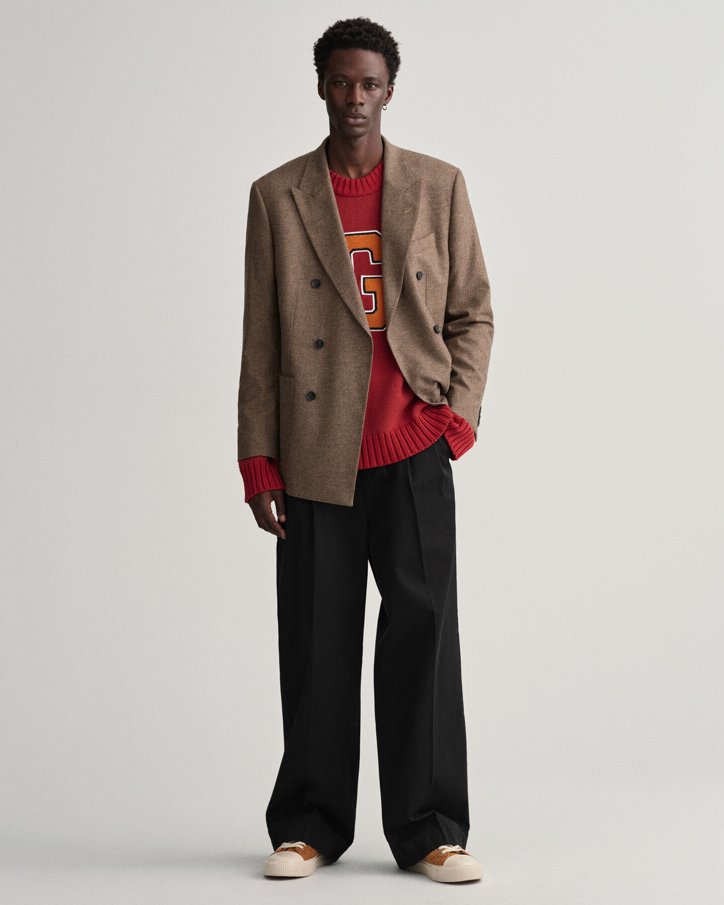 Jersey extragrande de estilo universitario con cuello redondo