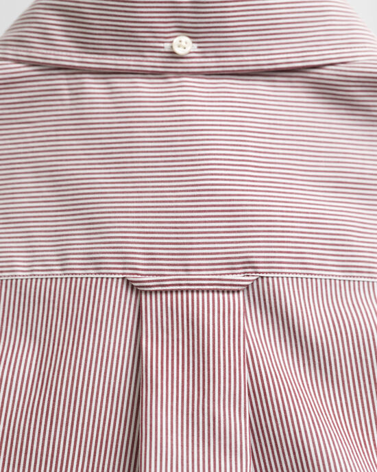 Camisa Regular Fit cl&aacute;sica de popelina a rayas finas