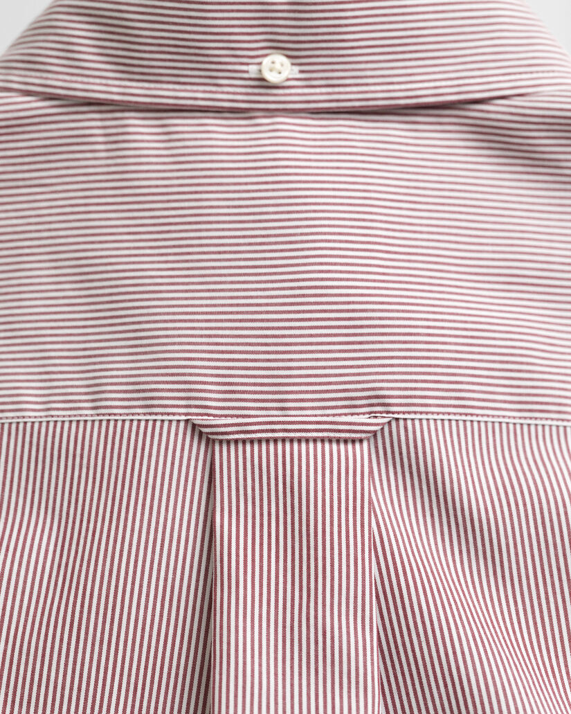 Camisa Regular Fit cl&aacute;sica de popelina a rayas finas
