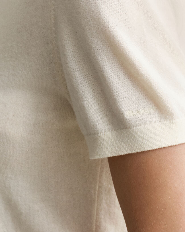 Jersey de punto ligero de manga corta y cuello redondo