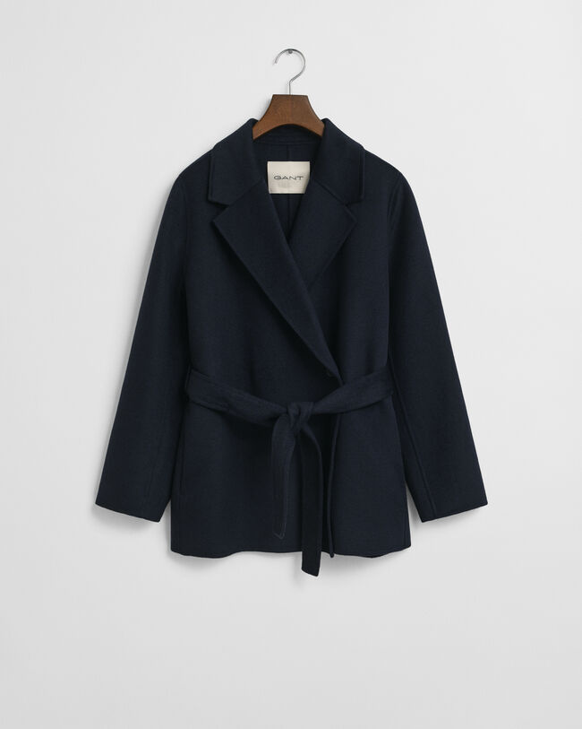 Chaqueta cosida a mano con cinturón