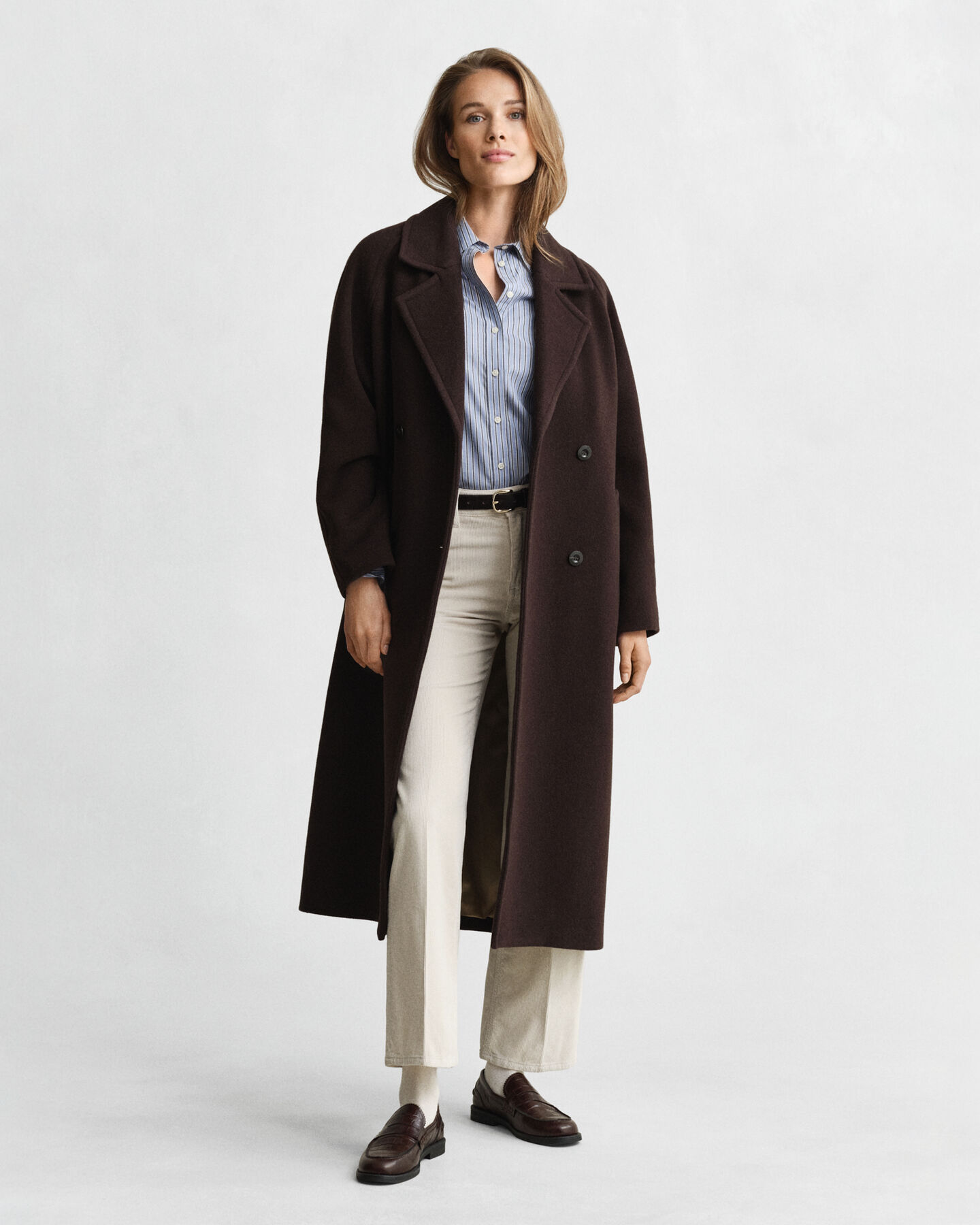 Camisa Regular Fit de popelina a rayas