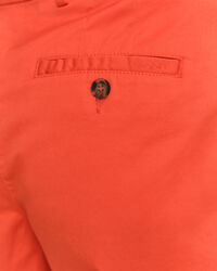 Pantalones chinos cortos