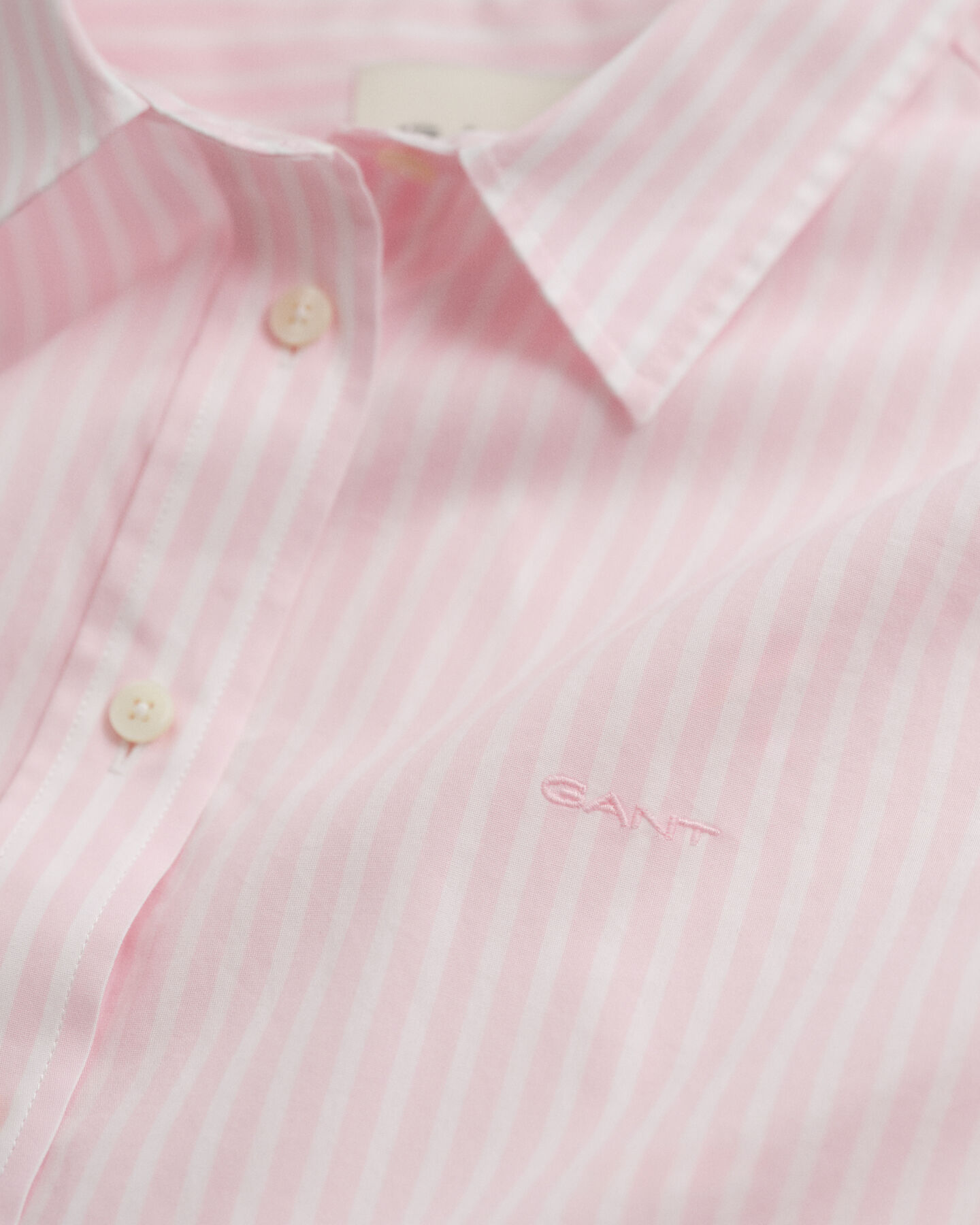 Camisa Regular Fit clásica de popelina a rayas