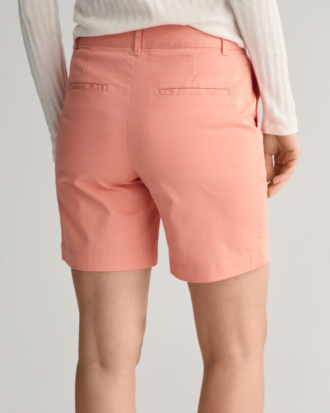 Pantalones chinos cortos