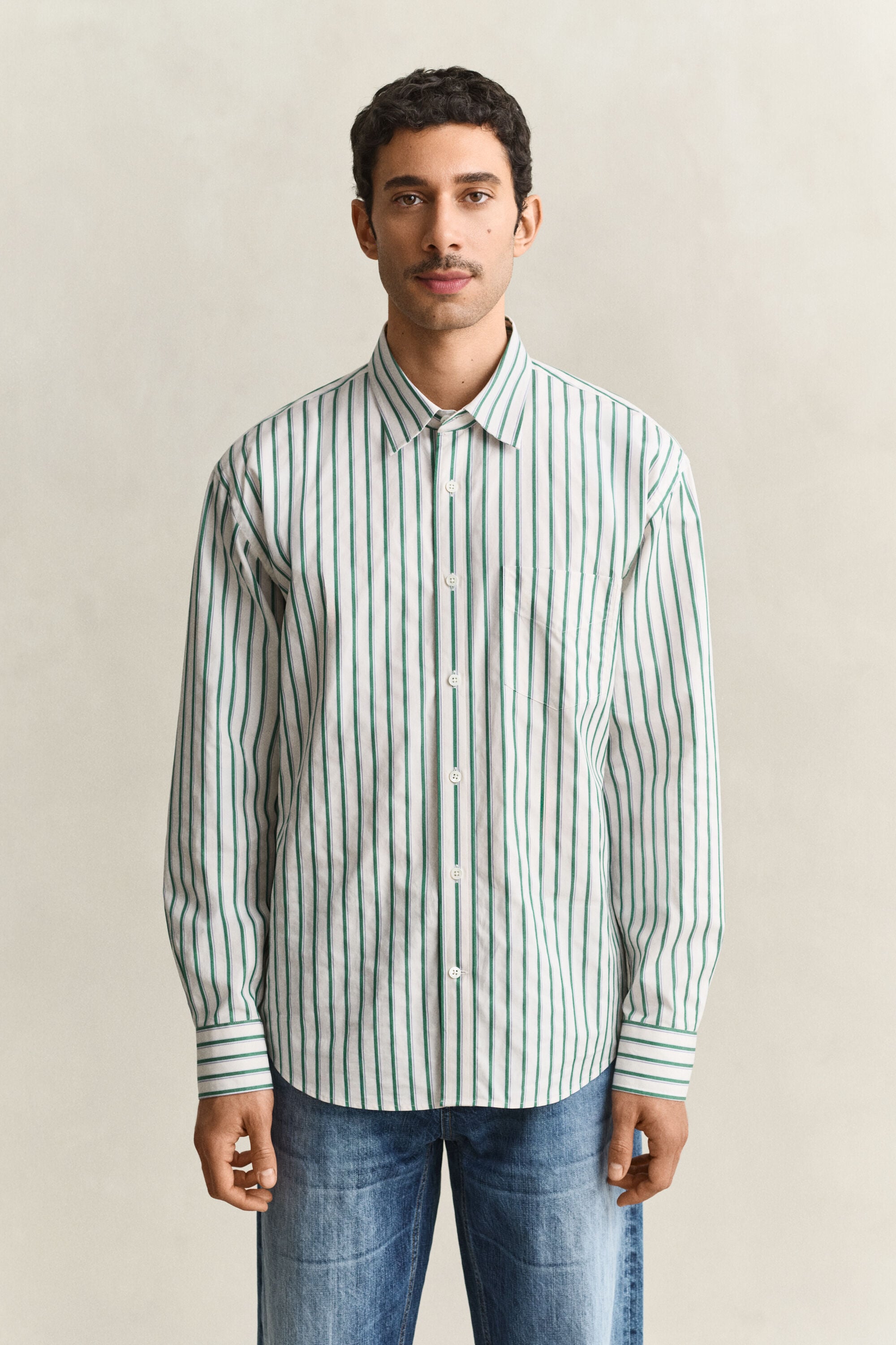 Camisa de rayas con textura labrada