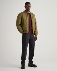 Jersey de cuello redondo y punto de ochos en lana de oveja