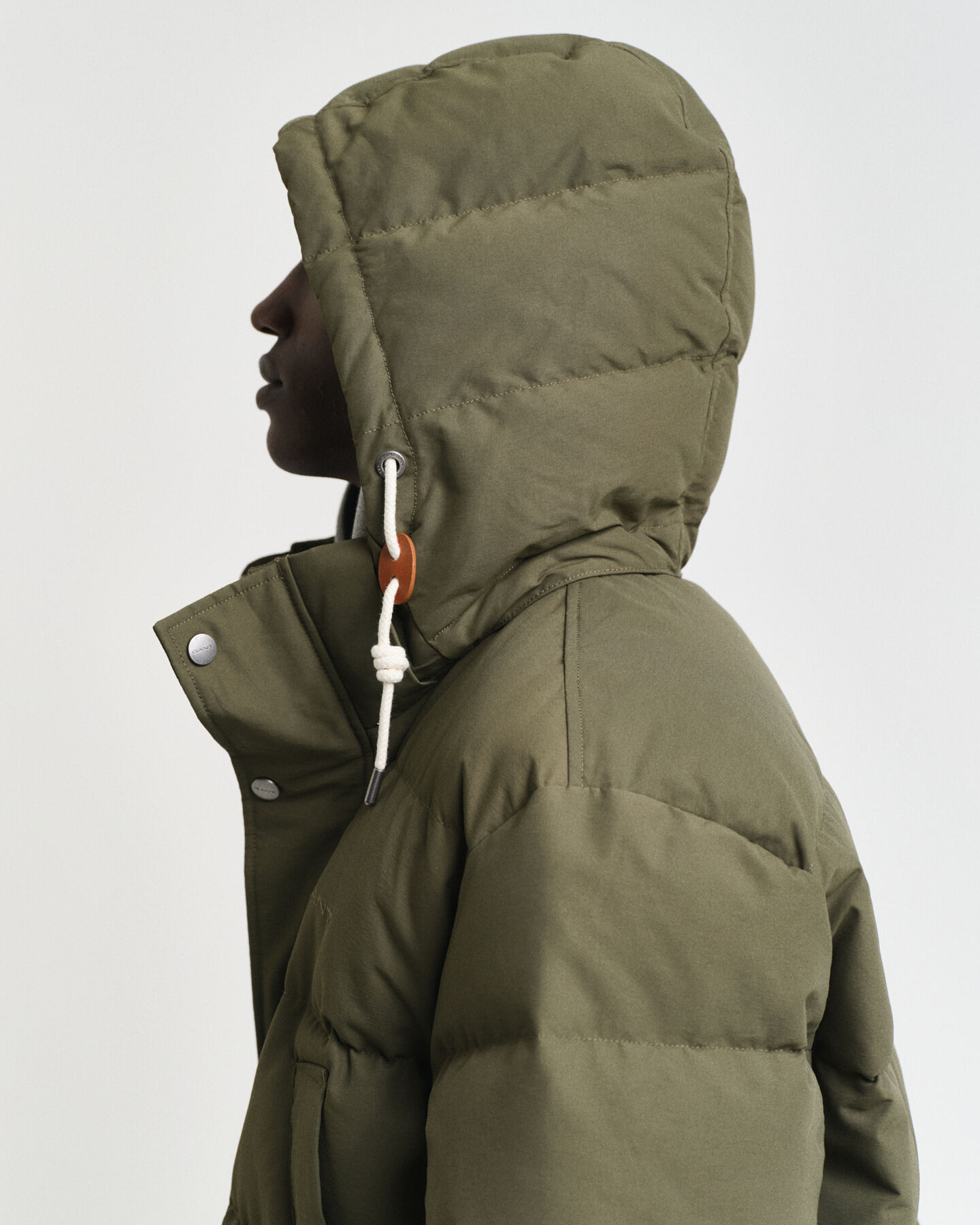 Chaqueta de plumón gruesa de largo medio