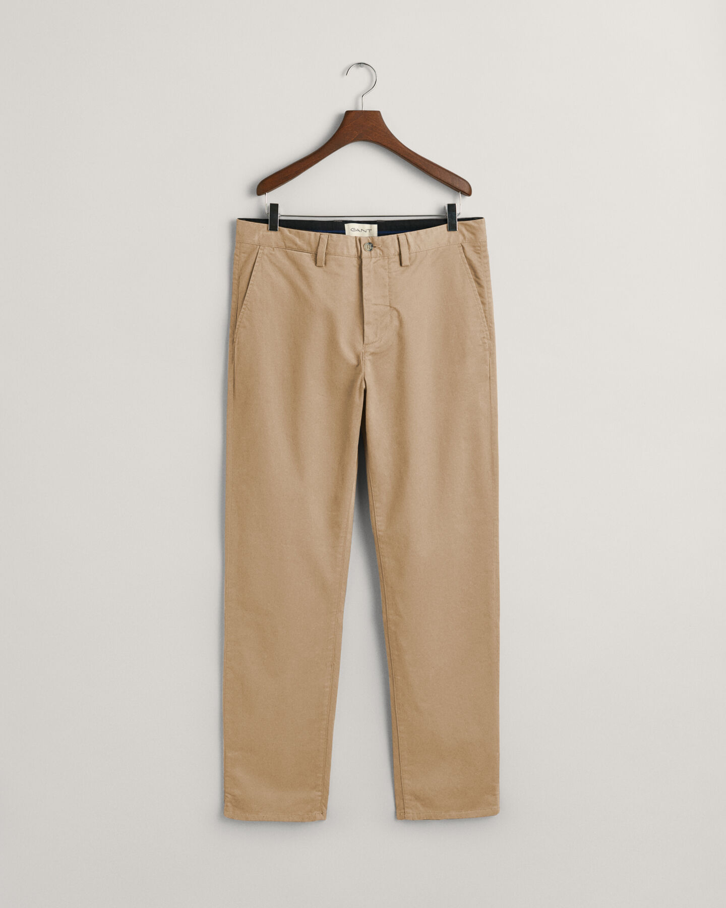 Pantalones chinos Seasonal Essential Regular Fit Archive Shield