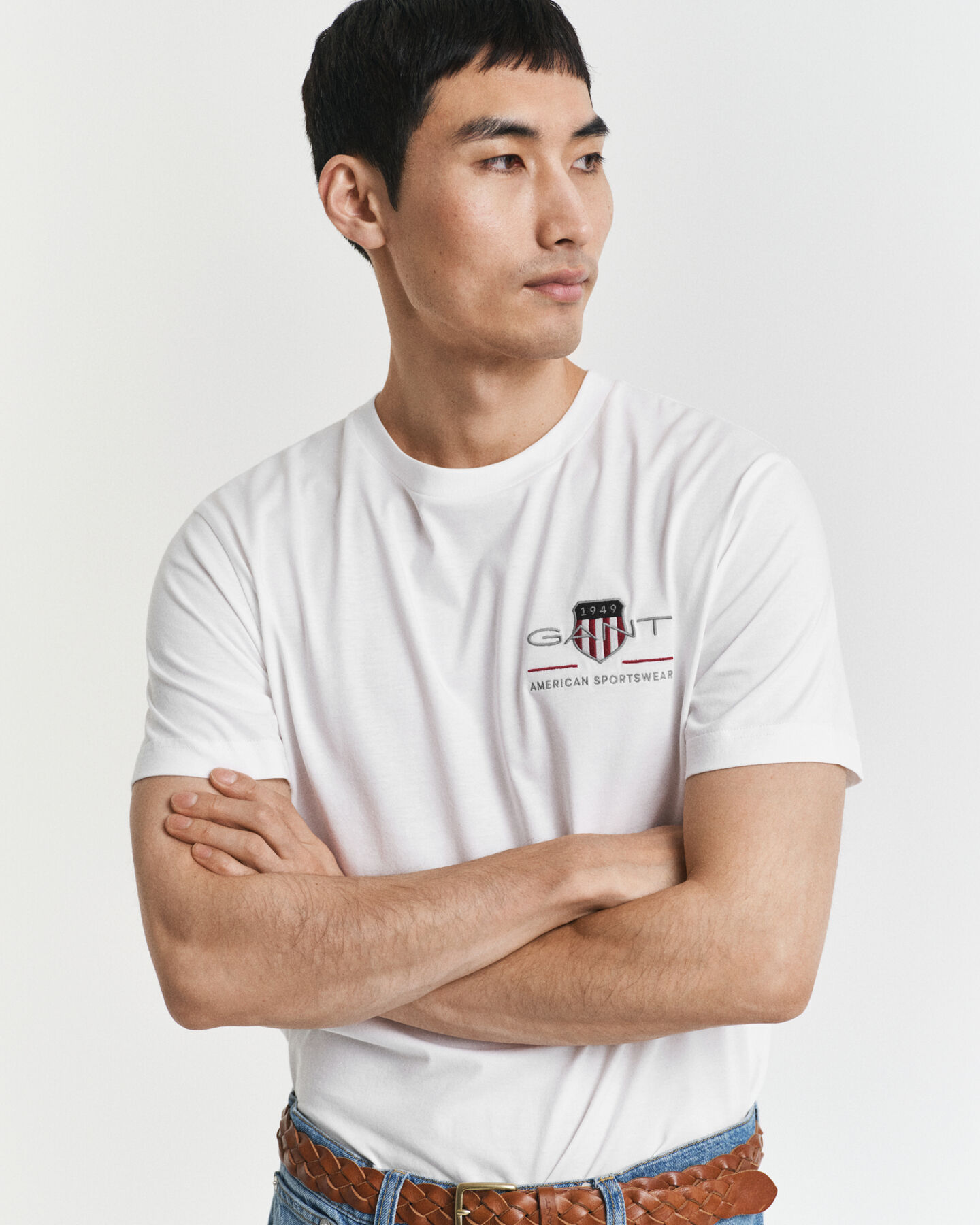 Camiseta bordada Archive Shield